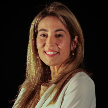 Prof. Camila