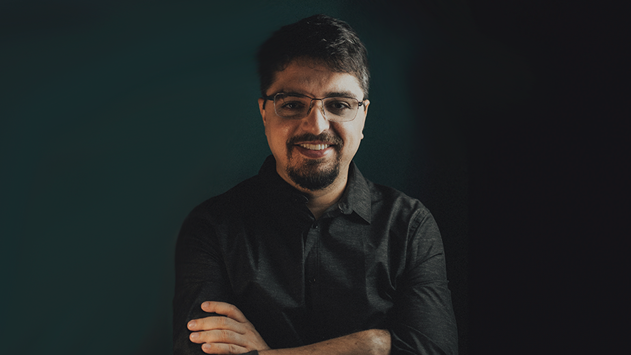 Prof. Renato